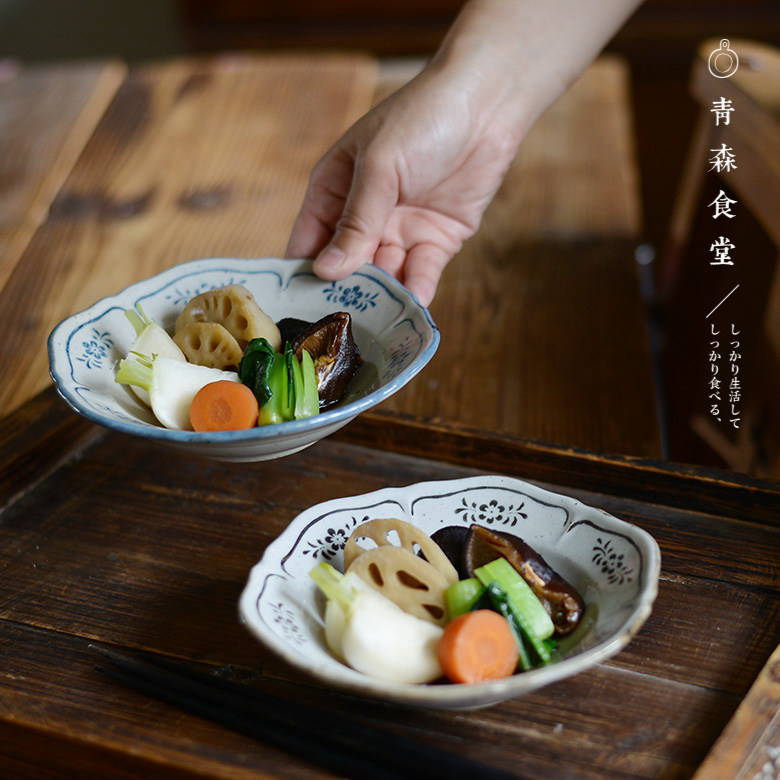 < Qingsen Cafeteria > Japanese studio m retro coarse pottery hand-painted blue brown flower type sweet bowl midbowl dinner plate
