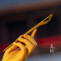 [Зеленый сандал, меняющий цвет] Ароматный зеленый сандал · Ся Тун