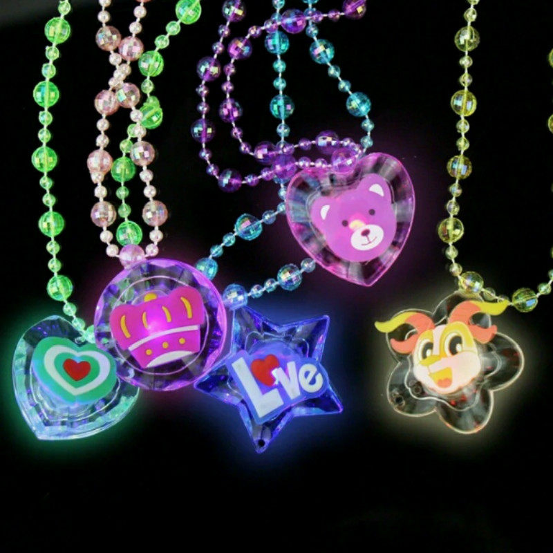 New Flash Luminous Necklace Nightlight Pendant Princess Necklace Children Toys Stall Hot Selling Manufacturer Direct Selling