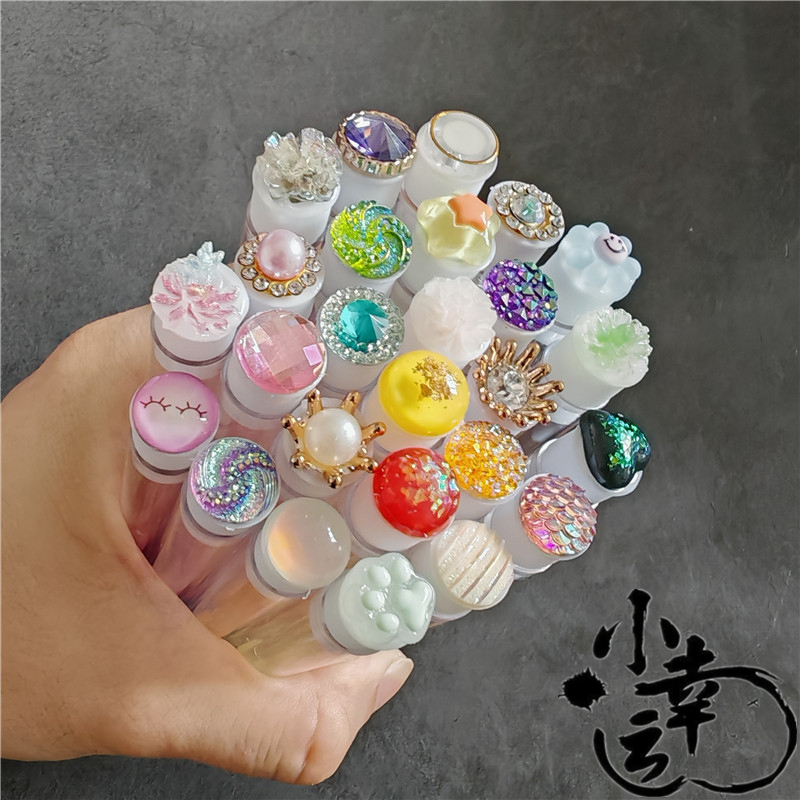 50 Pieces of Diamond-Encrusted Pearl Grafted Eyelash Spiral Brushes, Disposable Eyelash Brushes, Portable Tube-Packed Crystal Brushes with Diamonds