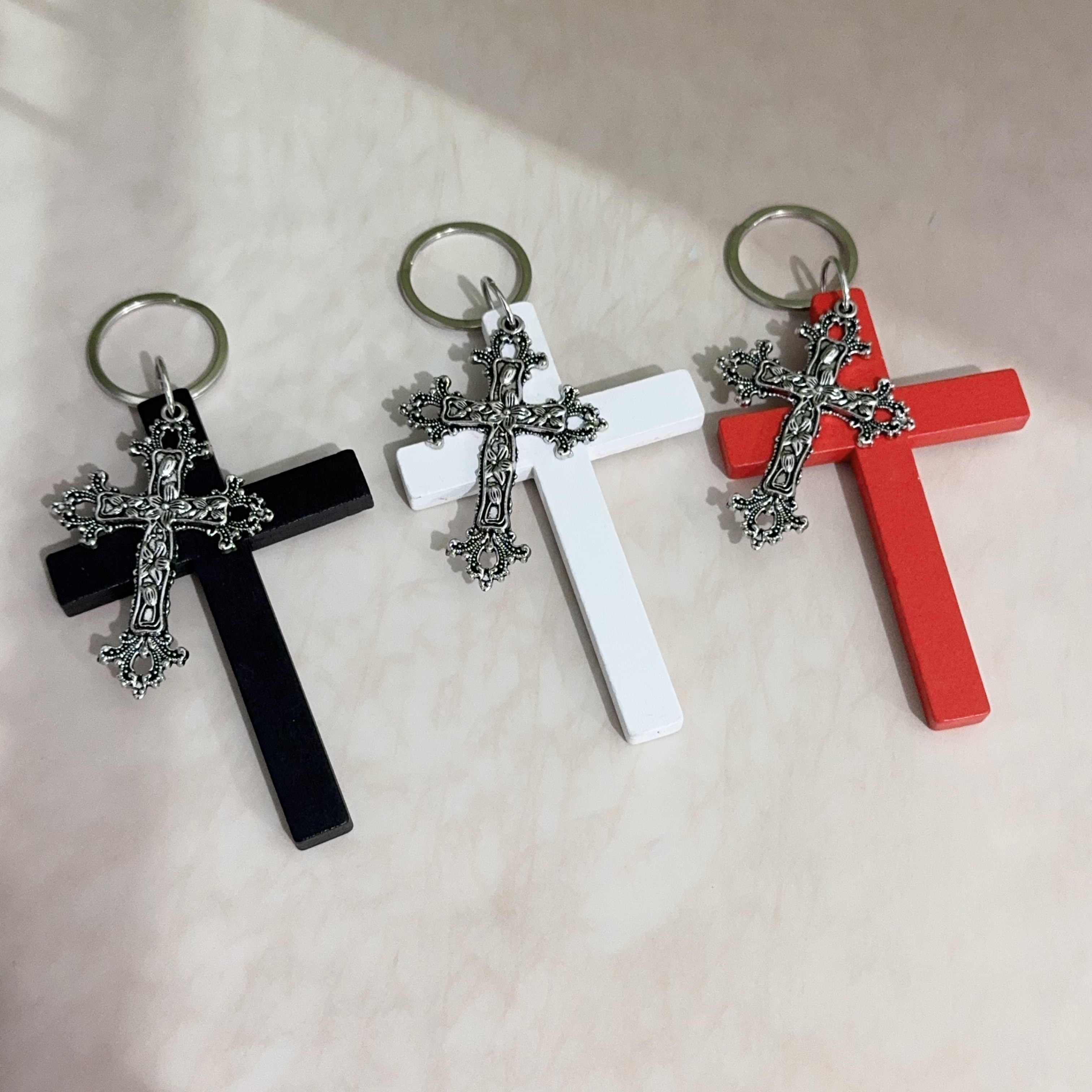 Y2K Punk Dark Cross Keychain Subculture Retro Gothic Nun Lolita Halloween Accessories