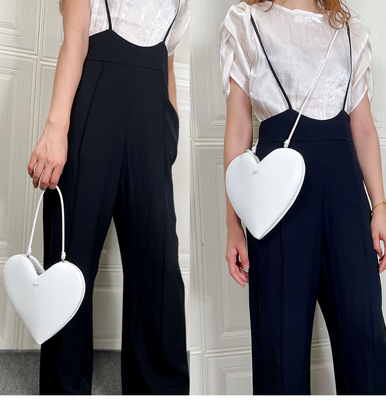 White & Smalllovely girl love One shoulder Axillary bag female 2021 new pattern personality Minority Design Mini Oblique span Small bag ins