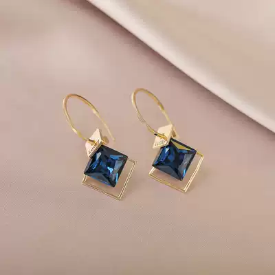 Korean advanced sense Crystal geometric earrings female 2021 New light luxury earrings temperament sterling silver personality ear needle