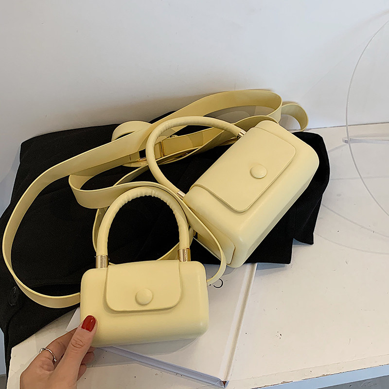 Summer Fashion Mini Packet Bag Women 2022 New 100 Hitch Texture Hand Small Square Bag Small Crowdburst Satchel Bag