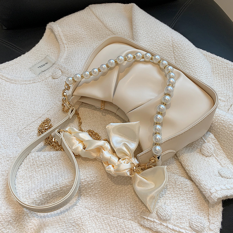 This summer popular folds small square bag superfire girl bag 2022 new tide 100 hitch a small crowd single shoulder inclined satchel bag