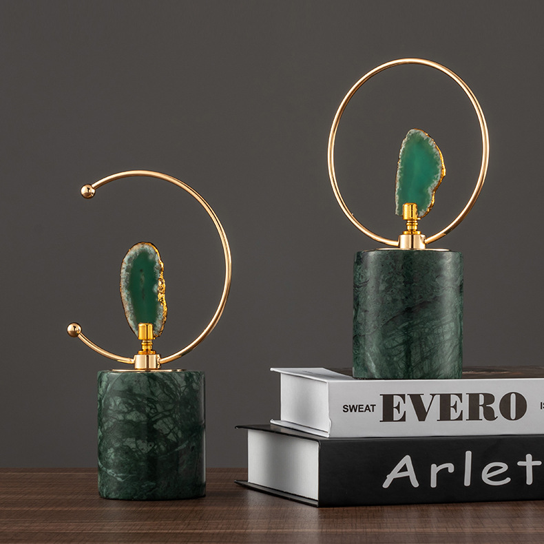 Modern creative personality Nordic Manau room Living room Decorative Artwork Pendulum Pieces Office Desk Light Extravagant pieces