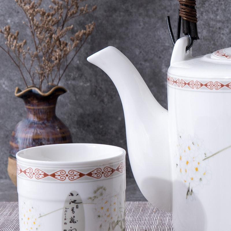 Ya cheng DE suit large household Chinese style restoring ancient ways is high temperature resistant ceramic teapot, large capacity kung fu tea tea
