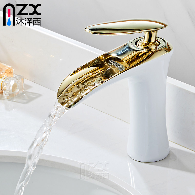 Falls Black Faucet All Copper Basin Basin Cosmetic Room Northern Europe Stand on the basin gold faucet Falls