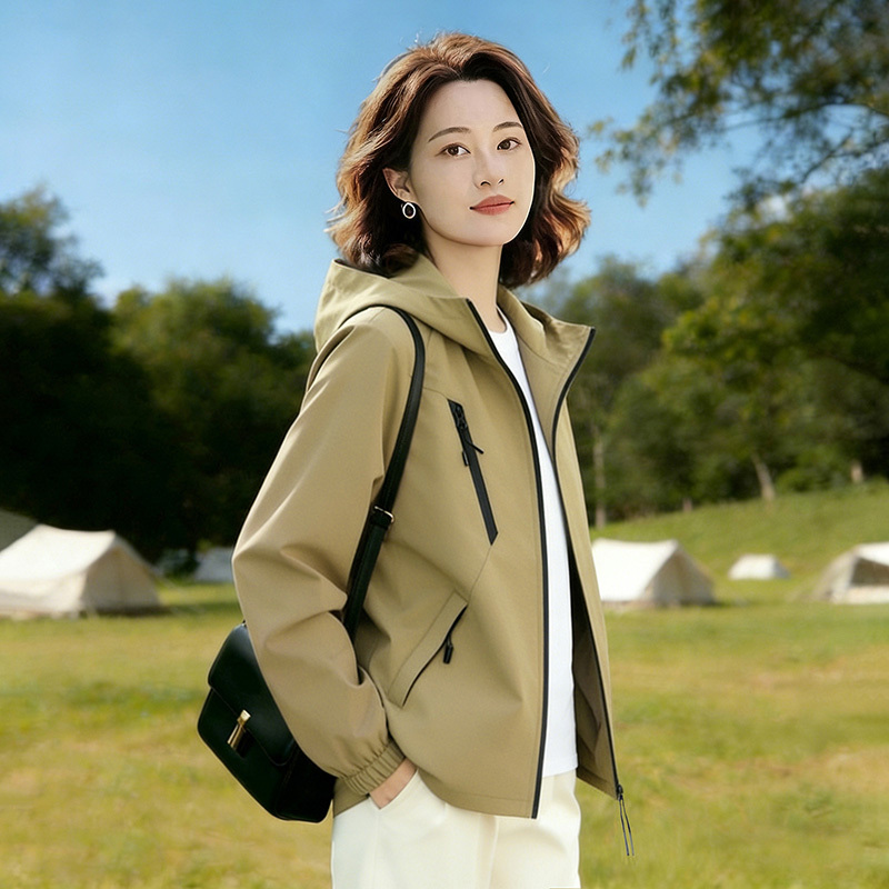 Outdoor Jacket Casual Hooded Short Coat for Women Thin 2026 New Style Mom's Wear Loose Jacket Versatile Top