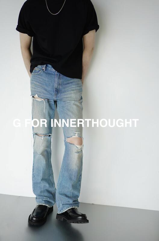 G for Inner Thought | Vintage American-Style Ripped Light Blue Flared Jeans for Men, Complex Wash, High-End. G for Inner Thought | Vintage American-Style Ripped Light Blue Flared Jeans for Men, Complex Wash, High-End.