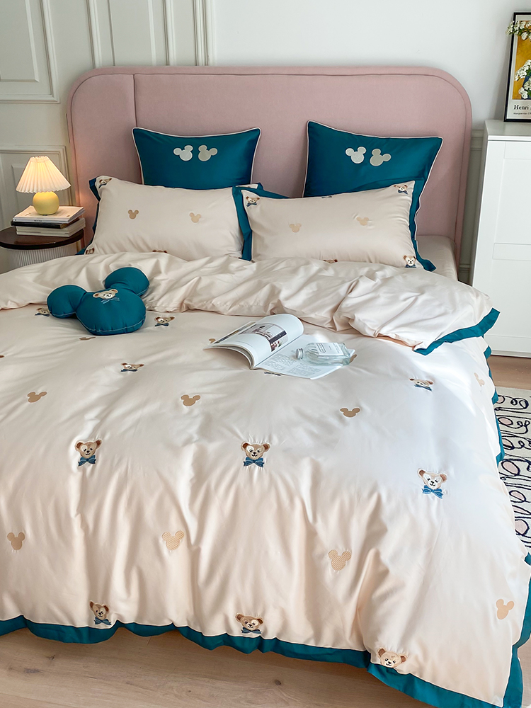 Cute 60 tribute satin embroidered long suede cotton four sets of cartoon public main wind small fresh cotton embroidered small bear bed product-Taobao