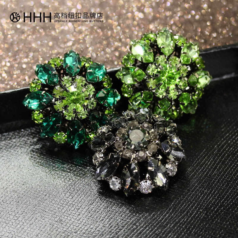 HHH buttons High-end Luxurious Water Drill Jacket Coat Big Coat Dress Clothing Leather Grass Trim of the Leather Buttons 100 hitch