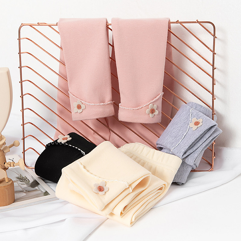 Girls' underwear, cotton, spring, children's pants, foreign style, outer wear, 2022 new spring and autumn clothes, small and medium-sized children's clothes, trousers