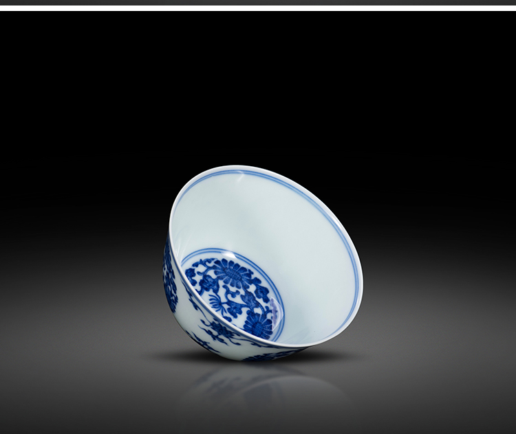Jingdezhen blue and white porcelain tea set kung fu tea cup single cup of pure manual group by grain sample tea cup single CPU master pressure hand cup