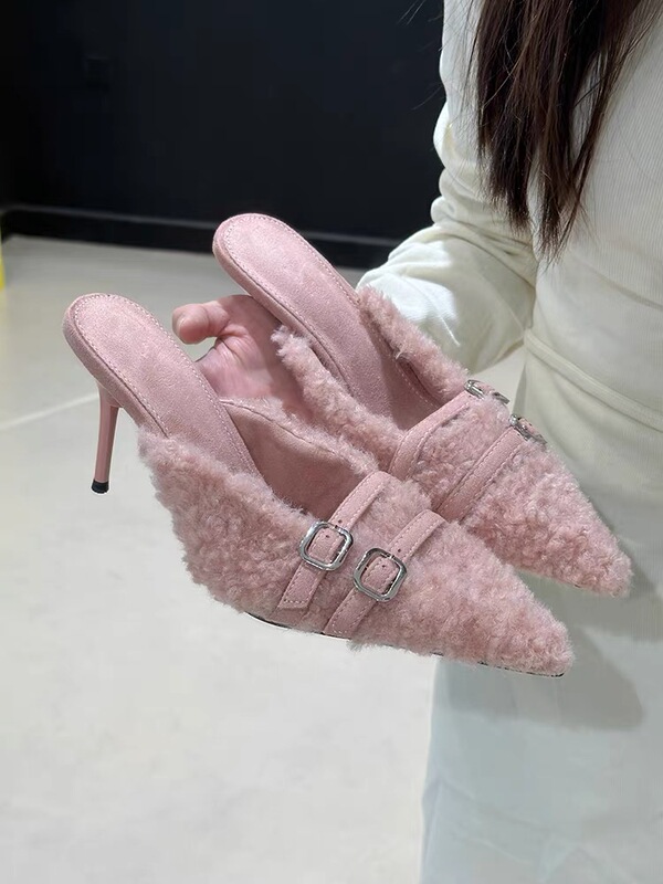 Xiaolayue Pointed-Toe Buckle Outerwear Furry Slippers for Women 2025 Autumn Closed-Toe Pink Stiletto High-Heeled Sandals