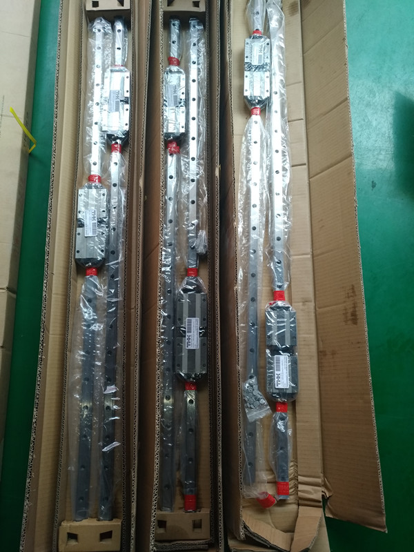 Machine tool line track HSR25B2SSCOE 1390LP-II