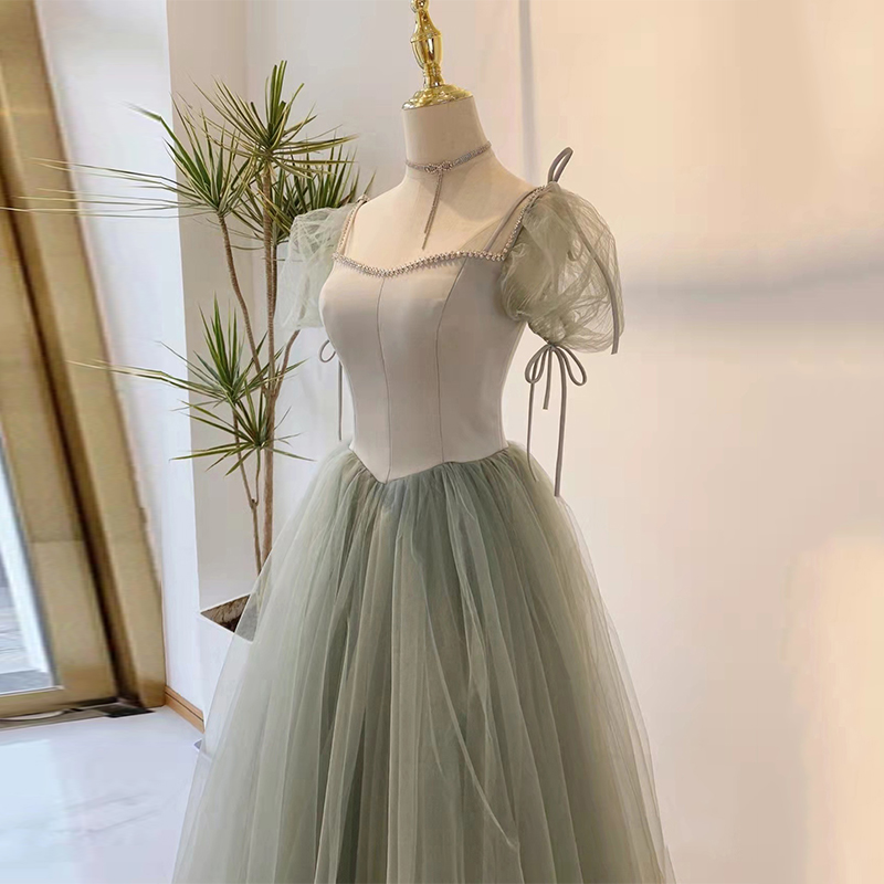 French dinner dress celebrity dinner party high-end elegant annual meeting hosts small vocal arts karta bride toast suit