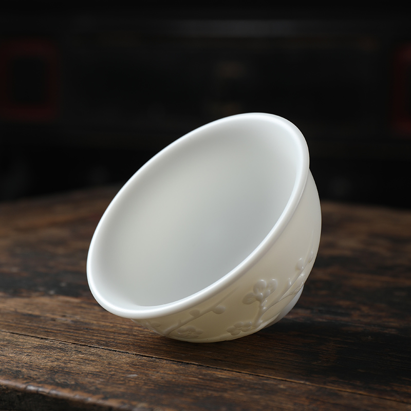 Mud printing small bamboo kung fu tea cups dehua white porcelain cup sample tea cup master jade porcelain name plum cup of pure manual single CPU