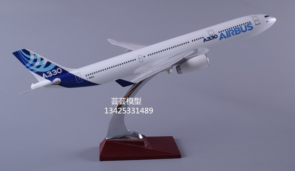Southern Airlines 16cm mô hình máy bay mô phỏng hợp kim rắn b777 Máy bay chở khách Trung Quốc trang trí tĩnh đồ trang trí quà tặng mô hình máy bay trực thăng hợp kim