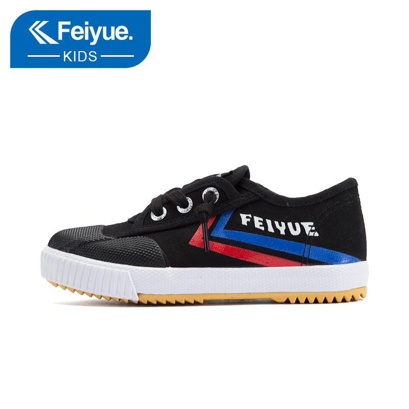 canvas no tie shoes