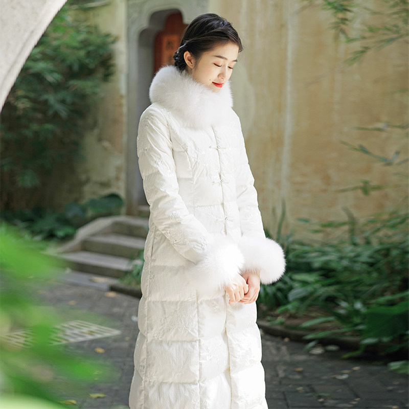 The first Chinese feather feather female winter Chinese style Chinese clothing warm retro-style retro-fix coat white