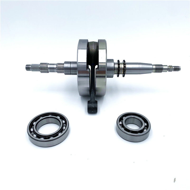Suitable for Suzuki Licai QS125T-2 A B crankshaft Yuncai QS100T-A B crankshaft connecting rod crankshaft bearing