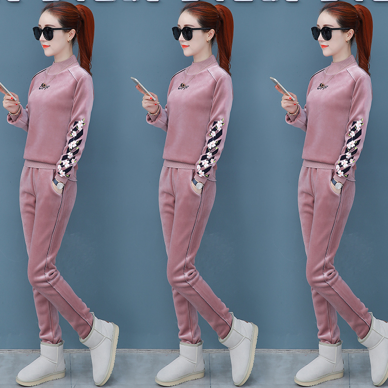 Tenue de loisirs femme - Ref 3238970 Image 1