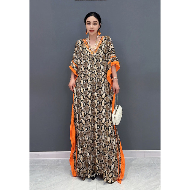 2025 new autumn dress print contrasting color V-neck mid-sleeve loose large size fashionable casual feminine long skirt