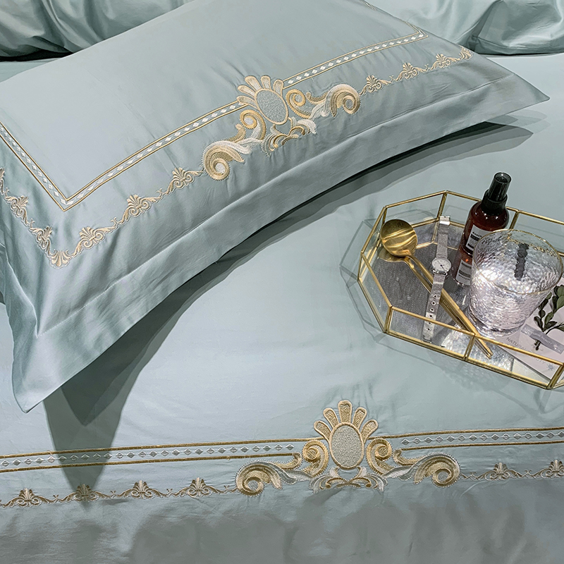 Giường cotton bốn mảnh cotton màu nude ngủ thân thiện với da dài thêu bông chủ yếu Châu Âu satin chăn tấm trải giường chăn - Bộ đồ giường bốn mảnh chăn đệm