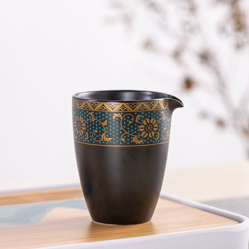 恬静生活 Черная гончарная боковая обрабатывает ярмарку ровную чашку керамической чайной церемонии кунг -фурты частей домашнего чая морского чая