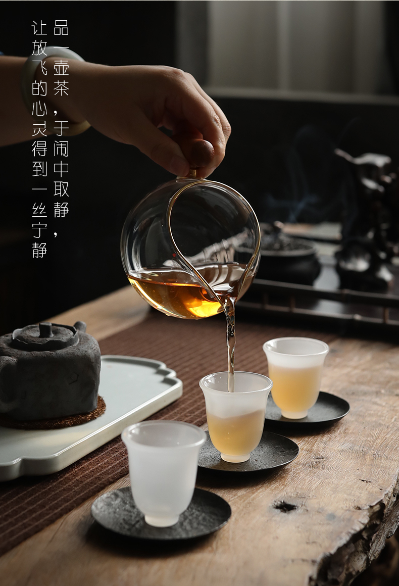 Fair, shadow high - temperature thickening glass cup wood put large household portion male cup tea tea sea kung fu tea set