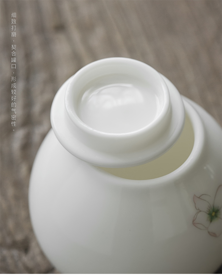 Plain film white porcelain small ceramic tea caddy fixings portable storage tanks miles peach blossom put with cover sealed container pot