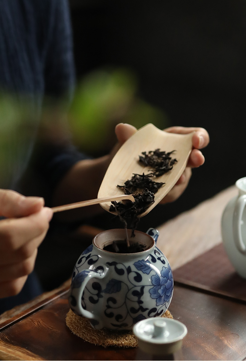 Plain film blue and white porcelain ceramic teapot large household manual single tea pot of kung fu tea set small tea filter