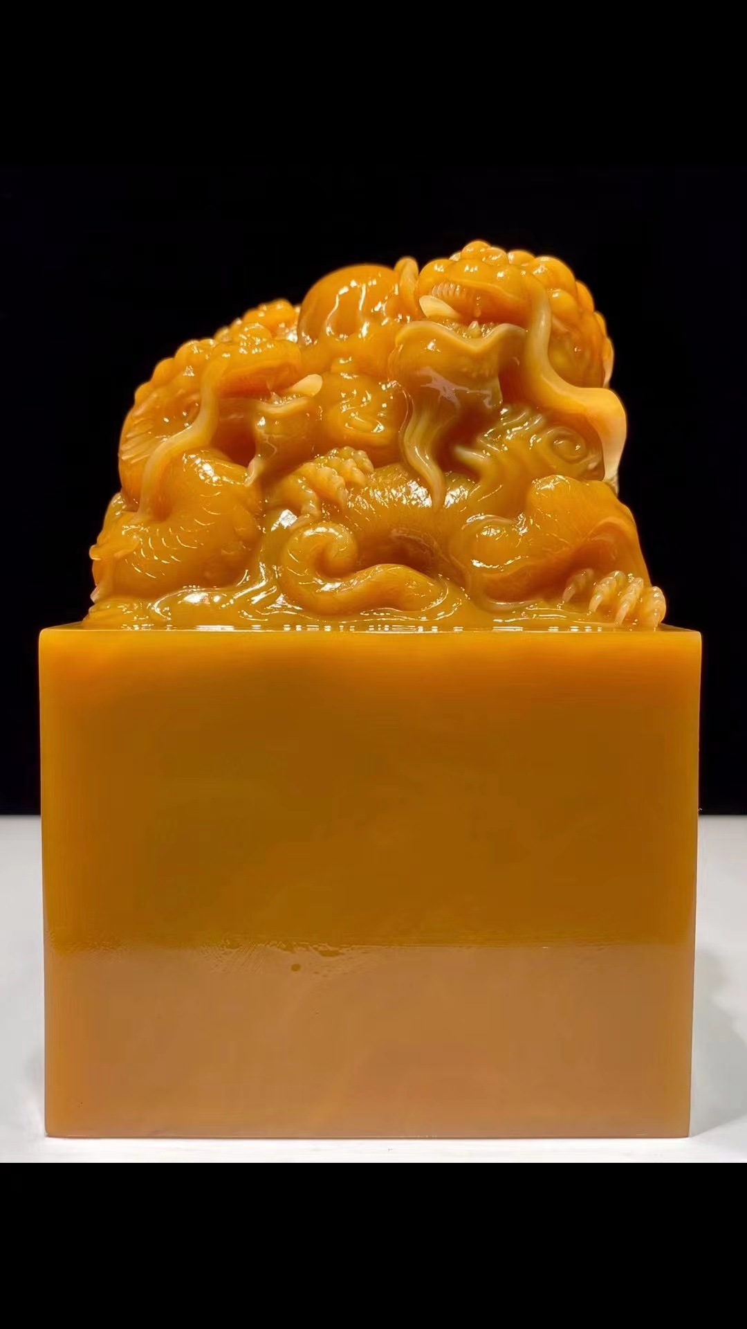 Tian Yellowstone Seal Shoushan Stone Seal Material Stone Pendulum Pieces Ya'an Green Handlebar Pieces Master Works Seal Engraving Name Badge