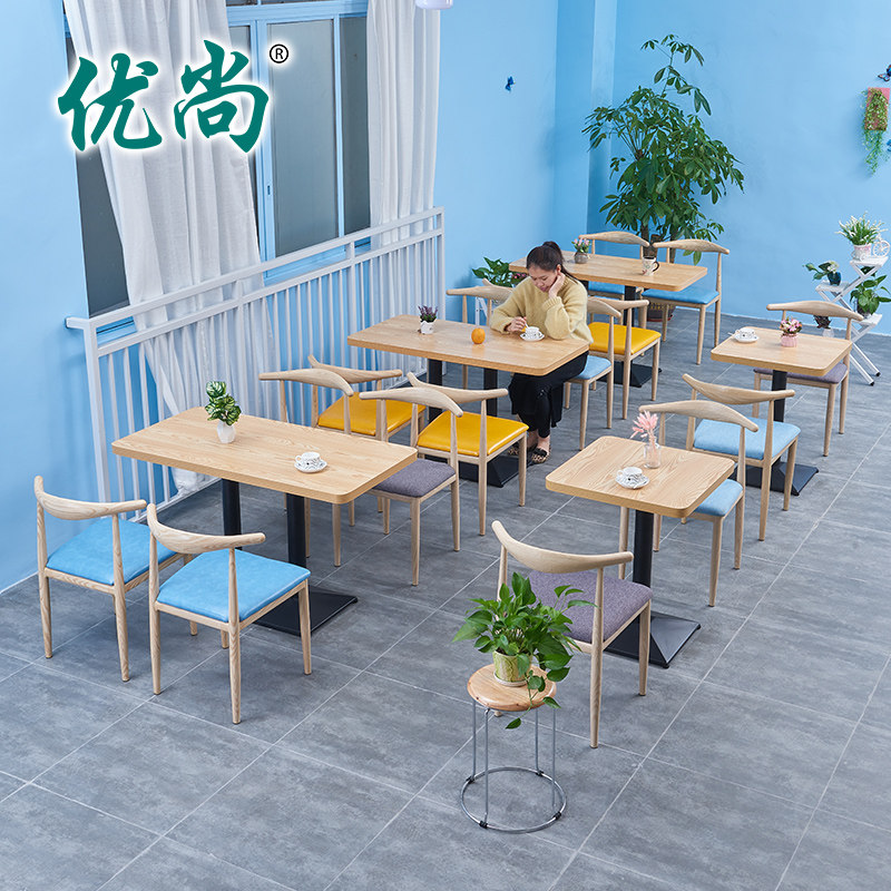 Customize small clear new original wood color table and chairs sweet milk tea shop snack bar Chairs Horn Chair Hotel Drinks Shop Table
