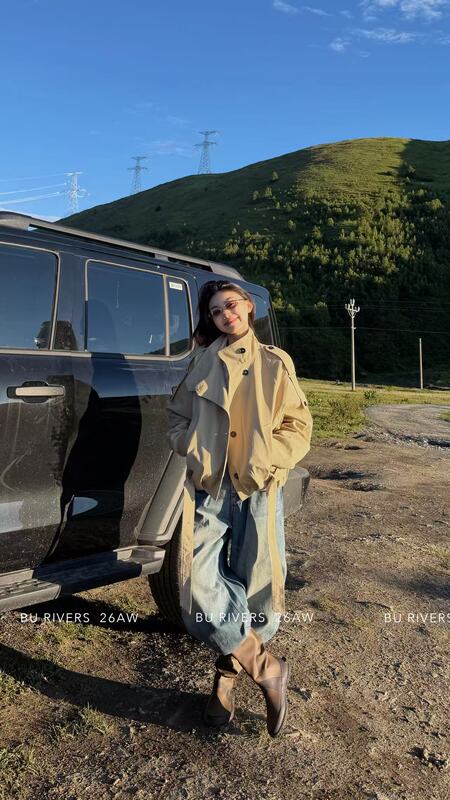 Bu Rivers 2026 Early Autumn New Retro Texture Washed Stand Collar Waist-Cinching Short Jacket for Women Bu Rivers 2026 Early Autumn New Retro Texture Washed Stand Collar Waist-Cinching Short Jacket for Women