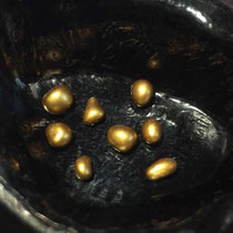 Shakyamuni Buddha derived his own golden lotus seed to install Tibetan stupa Diamond marriage