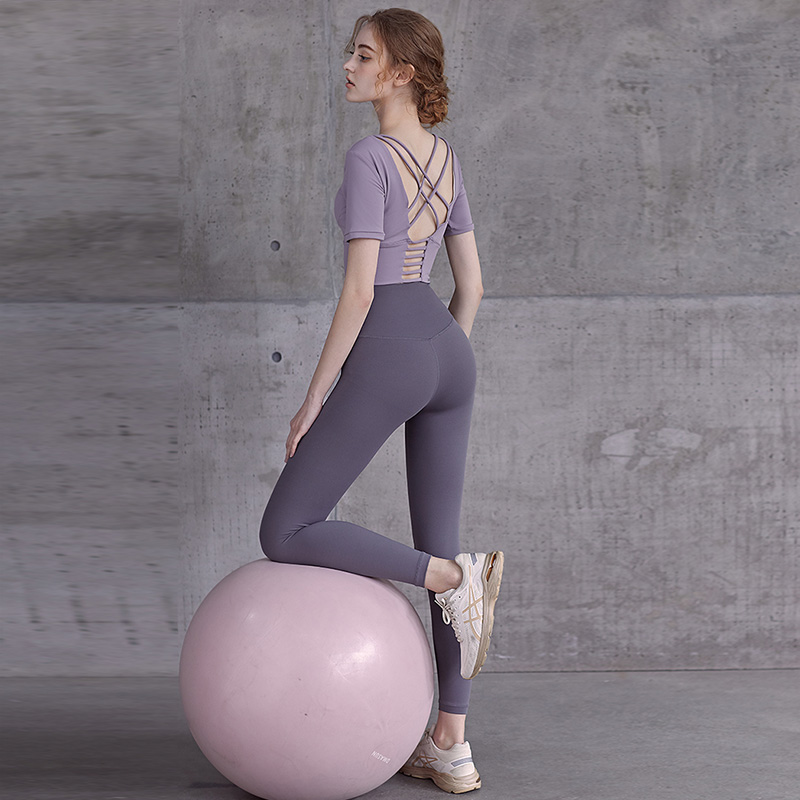 Yoga clothes women's summer thin outer wear tight sports suits high waist buttocks running summer peach buttocks fitness pants