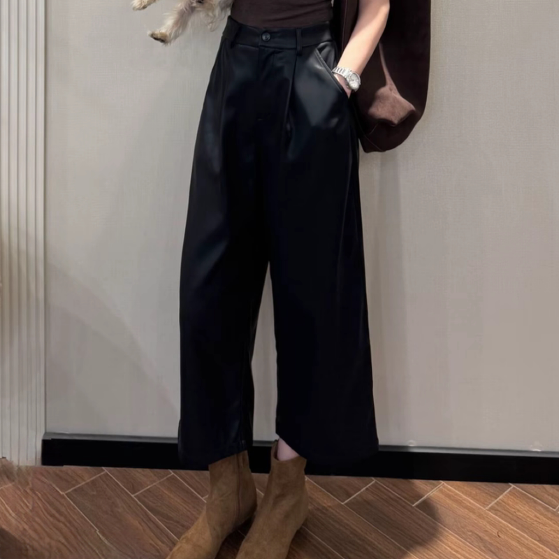 Korean Style Shanshan Black Cropped Pu Leather Pants for Women, High-Waisted, Slimming, Stylish, Versatile, Cool and Simple Wide-Leg Pants for Work Korean Style Shanshan Black Cropped Pu Leather Pants for Women, High-Waisted, Slimming, Stylish, Versatile, Cool and Simple Wide-Leg Pants for Work