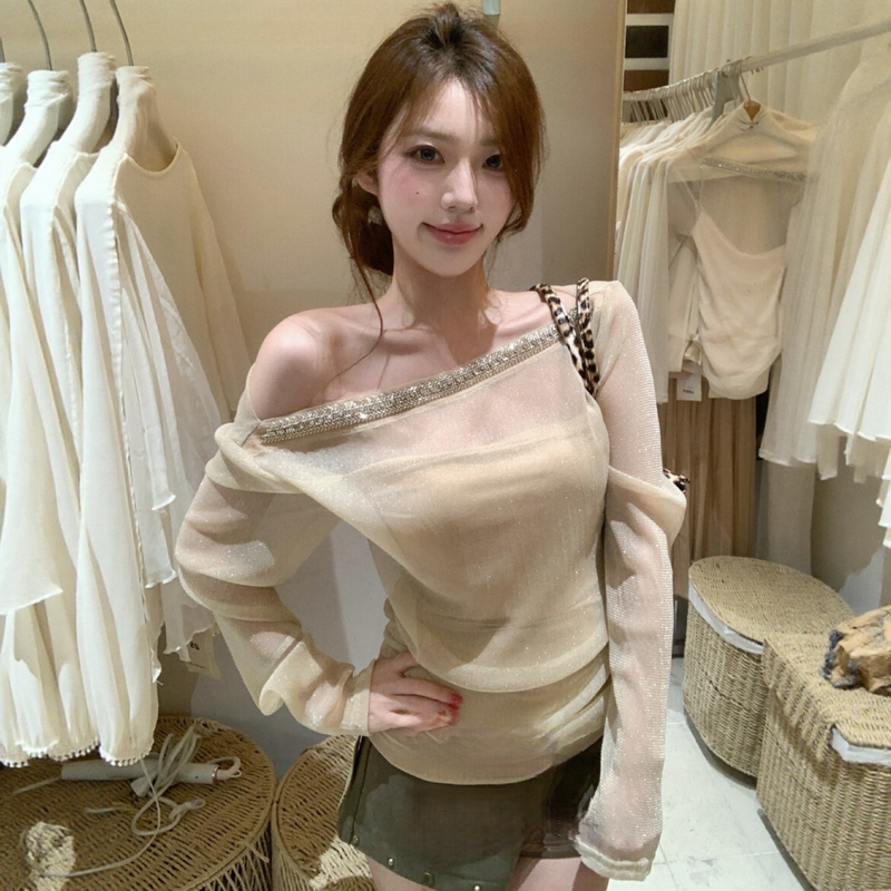 Korean Style Pure and Alluring Slightly See-Through Rhinestone-Embellished Off-Shoulder Long-Sleeve Lace Blouse for Women, Autumn and Winter Trendy Chic Off-Shoulder Top