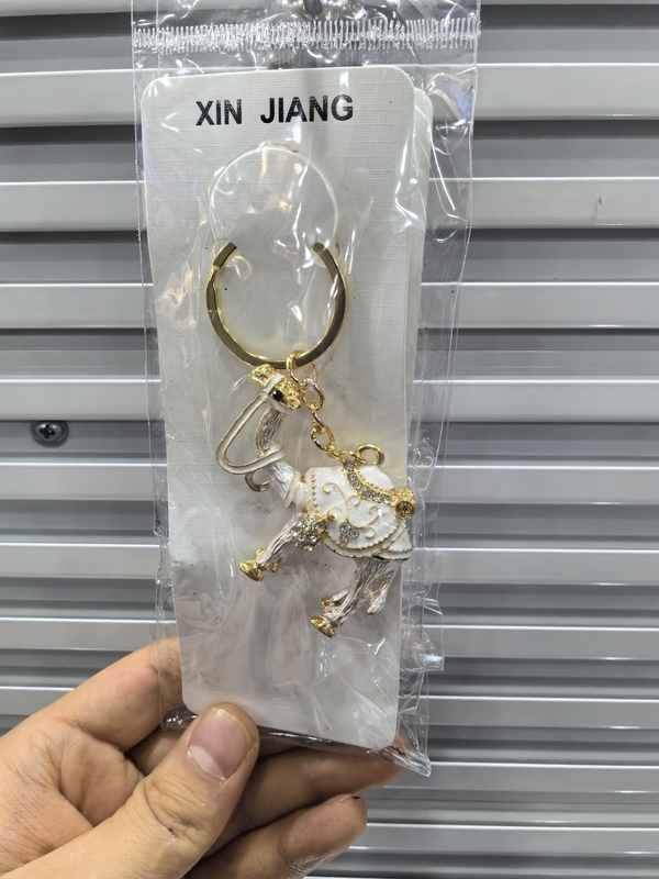 Dunhuang Metal Camel Keychain Pendant Souvenir Xinjiang Travel Specialty Commemorative Camel Keychain