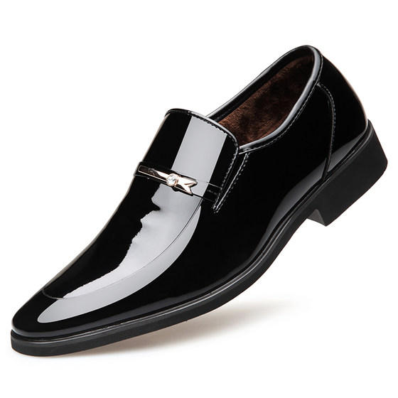 Winter men's business leather shoes men's genuine leather British Korean style slip-on bright leather patent leather formal black plus velvet men's shoes