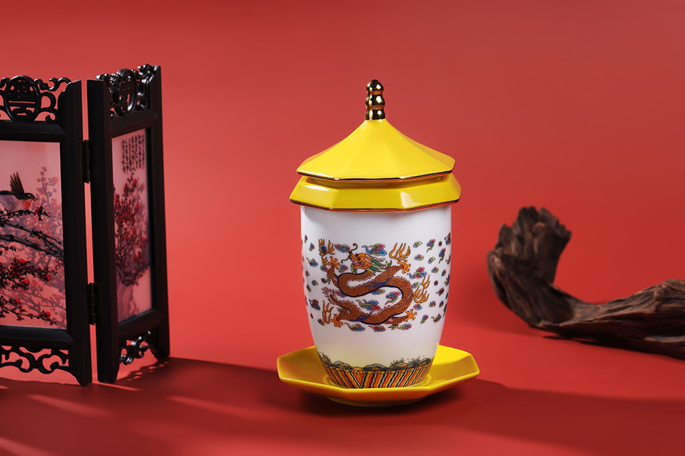 The Octopus Water Cup of the Great Governing Palace