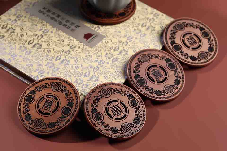 (Shengjing presents) Shenyang Palace Museum Wengenesis-Wanshou no Xinjiang Cup cushion