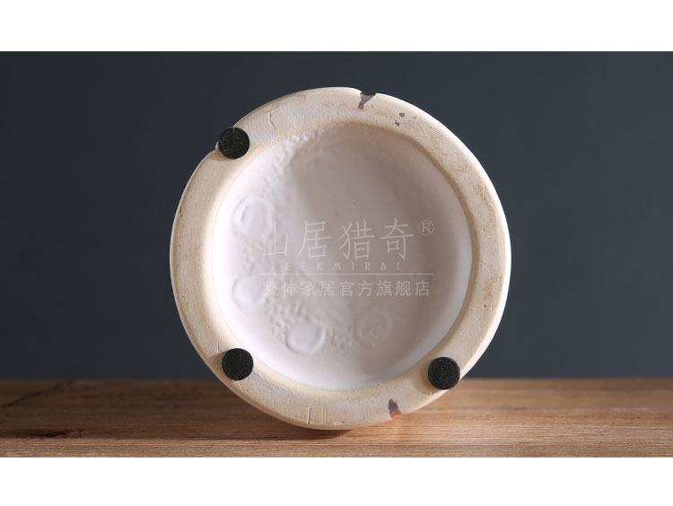 Creative fashion a simple white ceramic vase American living room home decoration vase furnishing articles up phnom penh bottle arranging flowers