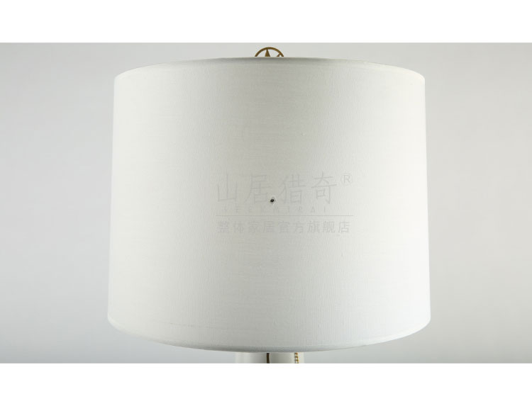 I and contracted white ceramic desk lamp light Chinese key-2 luxury designer hotel sitting room decorate desk lamp of bedroom the head of a bed