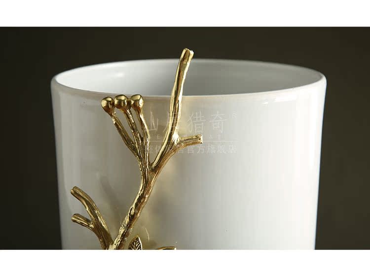 Modern light key-2 luxury soft outfit ceramic flower arranging flowers with white large copper vase mesa creative branches bird vase