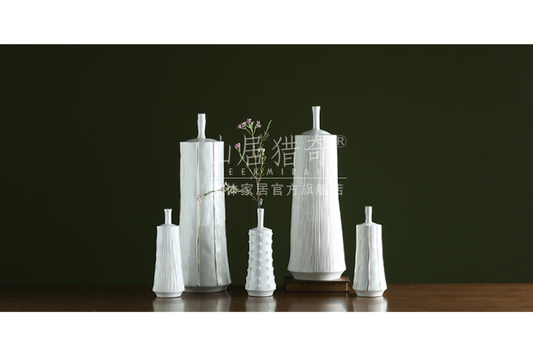 The modern new Chinese style vertical stripes pottery vase creative ceramic art flower arranging show home furnishings furnishing articles