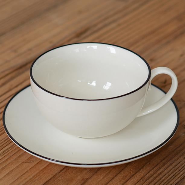 Unknown impression, black and white line simple coffee cups and saucers continental ceramic cups in the afternoon and elegant coffee cup set