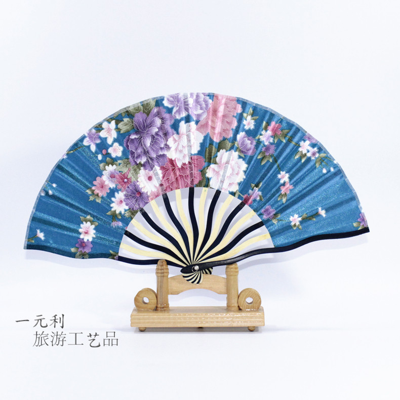 Female 7 inch keel fan silk fan small fan Chinese wind folding fan ancient wind day style children fan gift fan qipao